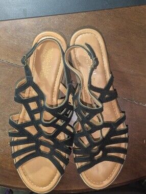Bella Vita Women's Zip-Italy Wedge Sandals